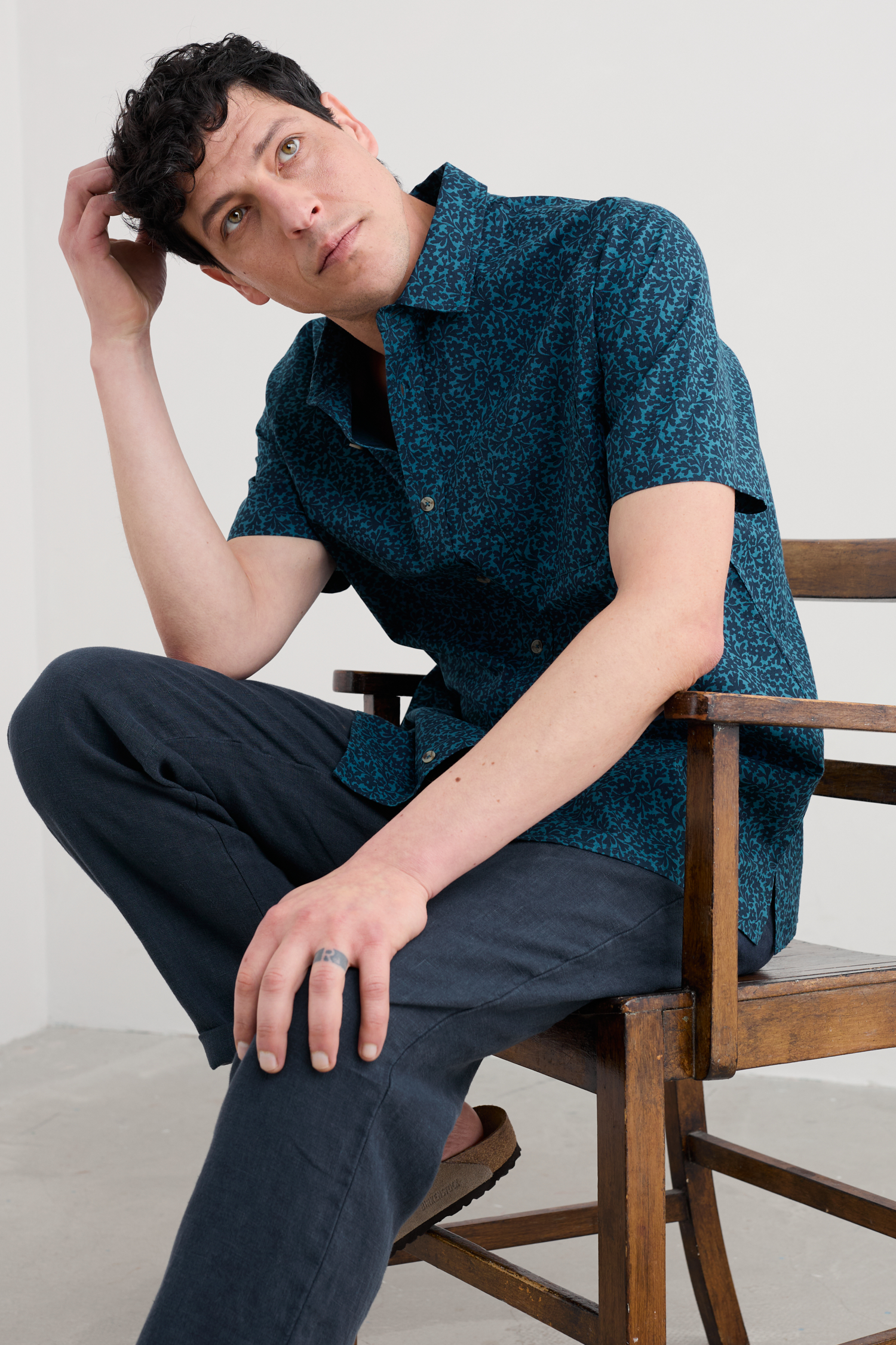 An image of Seasalt  Men's Barque Short-Sleeve Shirt in GOTS-Certified Organic Cotton 