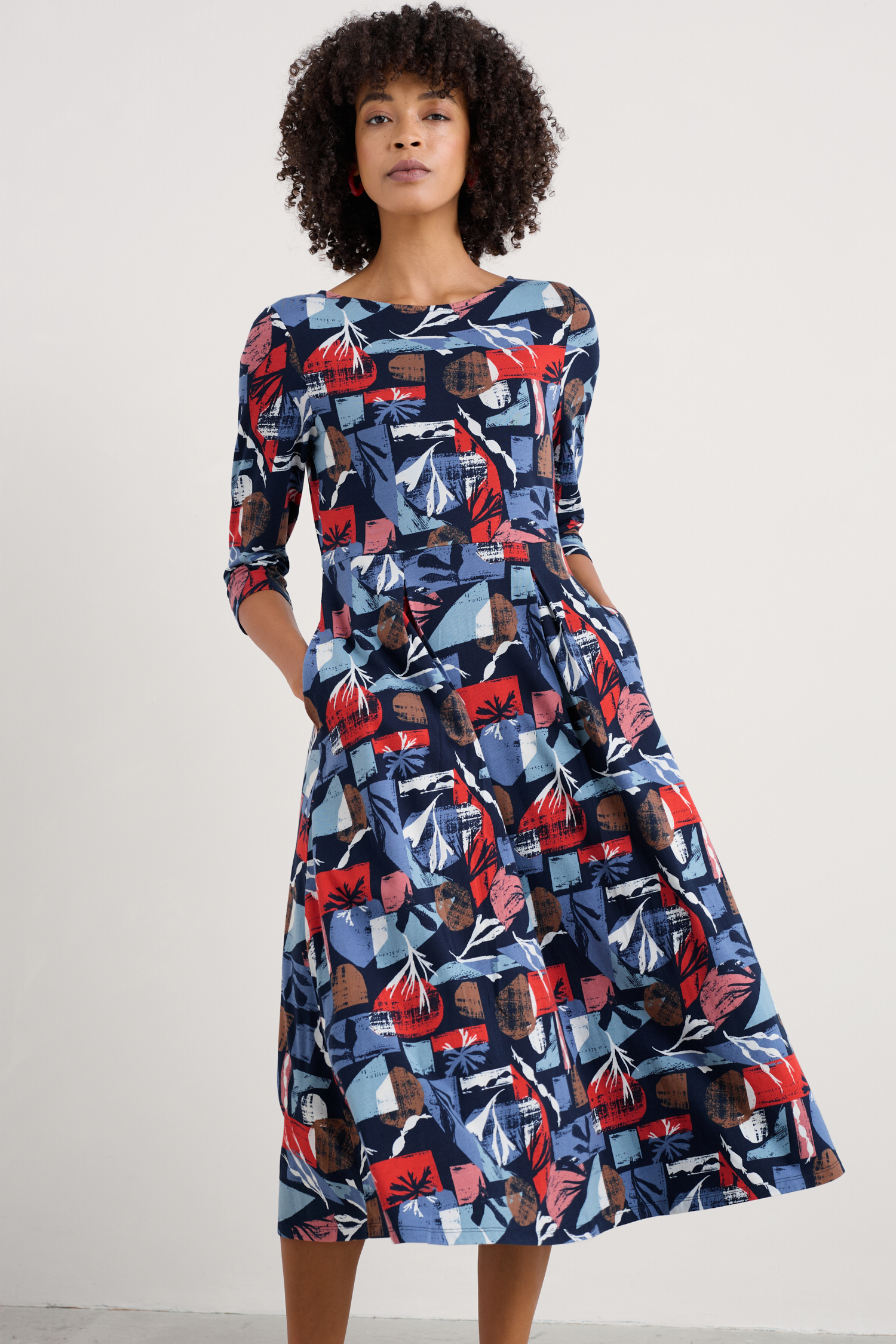 An image of Seasalt  Wild Bouquet 3/4 Sleeve Midi Dress 