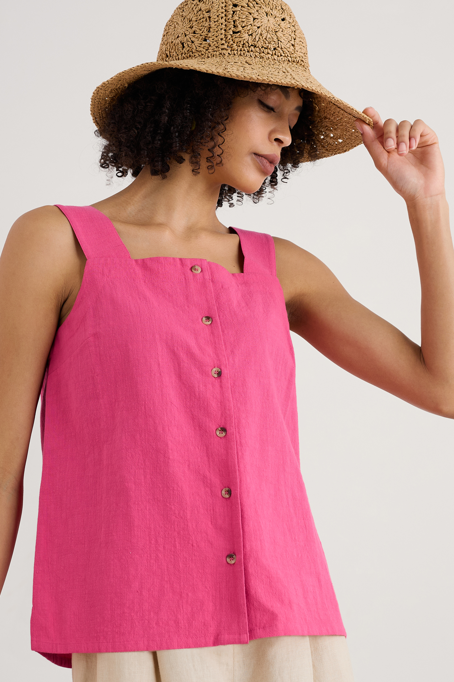 An image of Seasalt  Martlet Buttoned Vest in GOTS-Certified Organic Cotton 