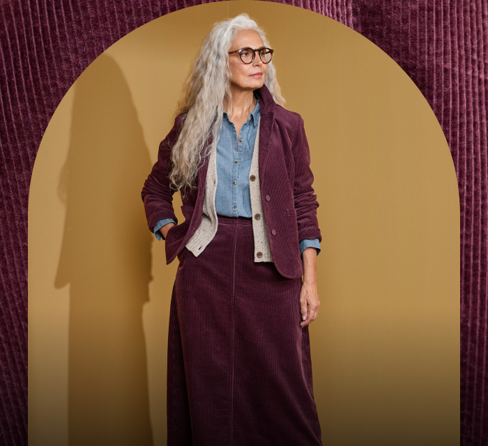 Woman wearing courdory